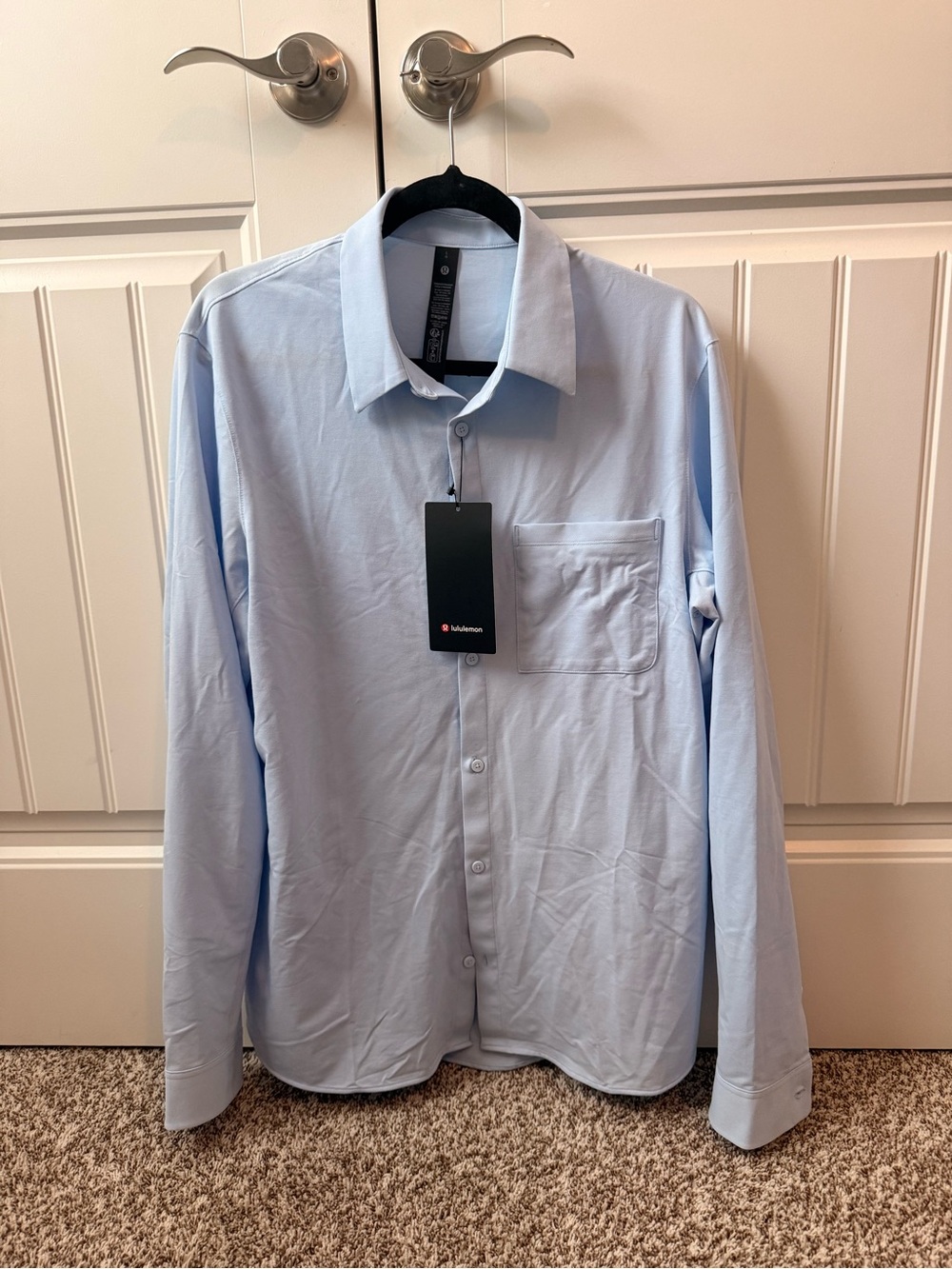 lululemon athletica Men's Pale Blue Button-Down Dress Shirt